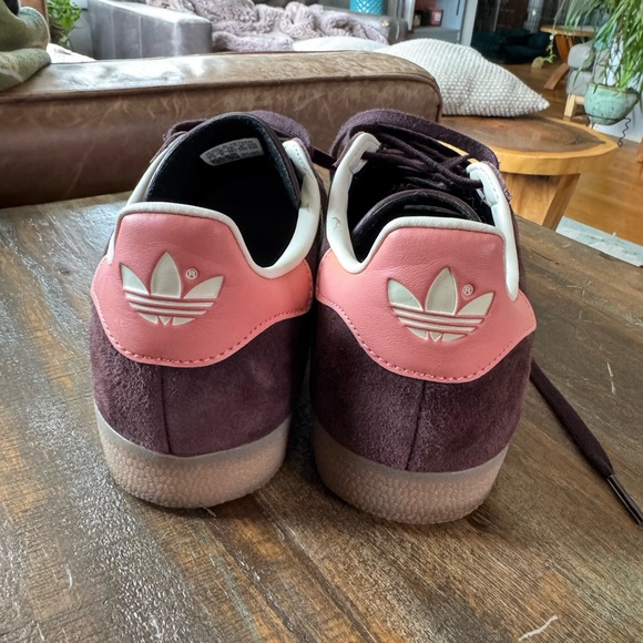 Adidas Originals Gazelle Shadow Brown with White Stripes - Picture 5 of 8